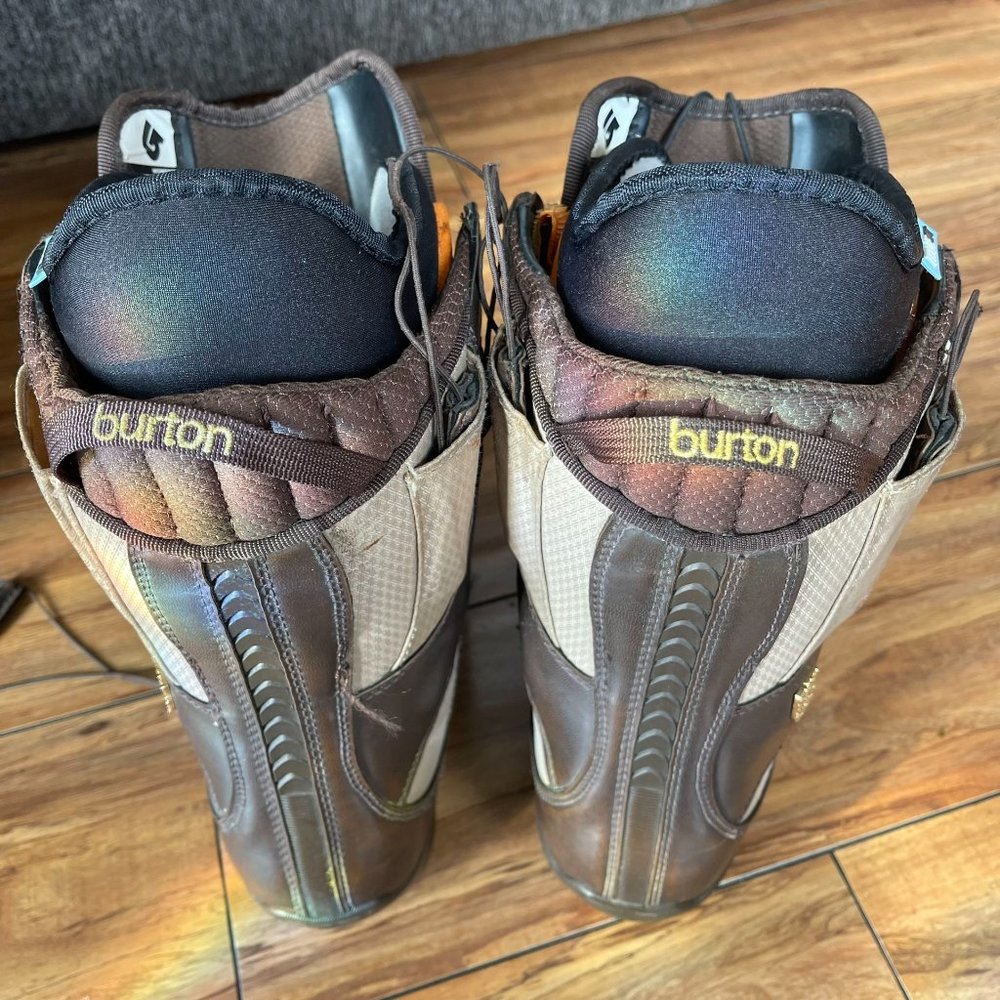 Burton Emerald Snowboard boots size 6 - Picture 10 of 11